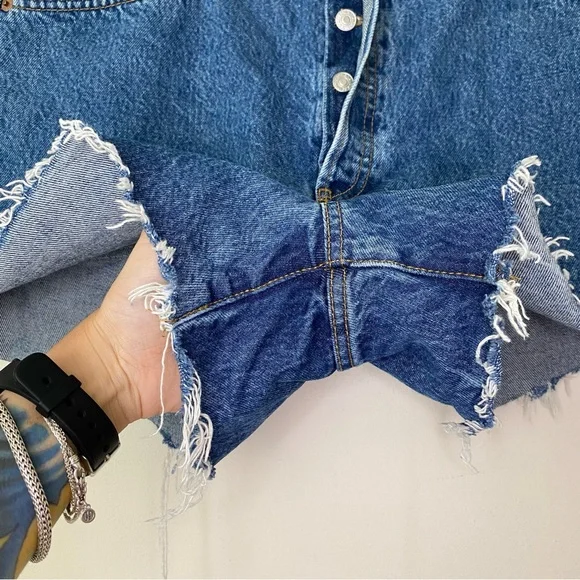 RE/DONE Denim 90s Crop Low Slung Button Fly Boyfriend Short Bleu Mere Blue Sz 30 - Picture 8 of 13